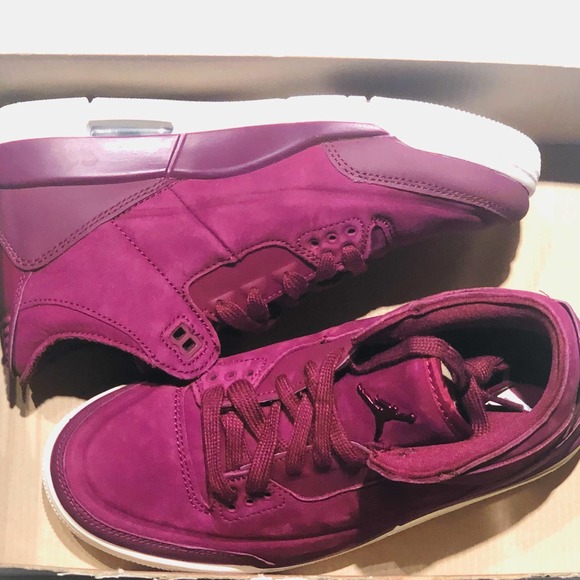 🙅‍♀️SOLD😄 WMNS JORDAN RETRO 3 SE SNKRS BURGUNDY NEW - Picture 6 of 7